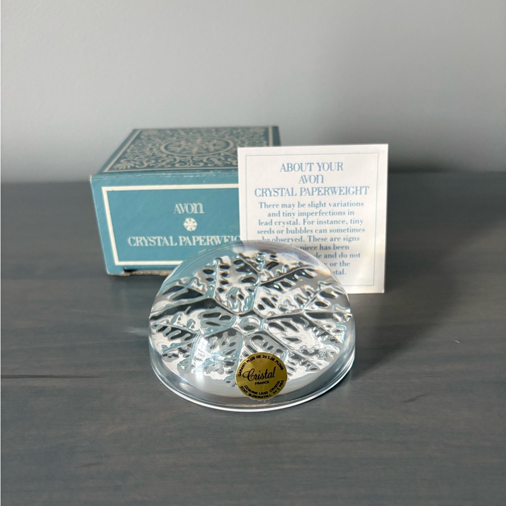 Vintage Avon Snowflake 24% Lead Crystal Paperweight Made In France 1980’s